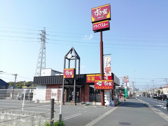 飲食店　すき家（飲食店）まで800m