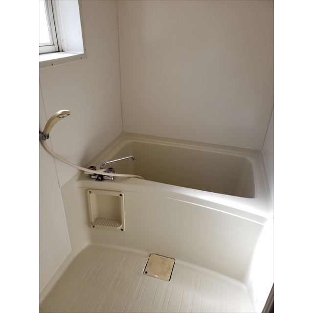 バス・シャワールーム　浴室の様子