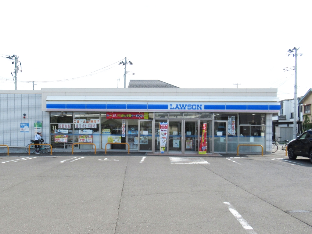 コンビニ　ローソン 弘前桔梗野二丁目店（コンビニ）まで633m