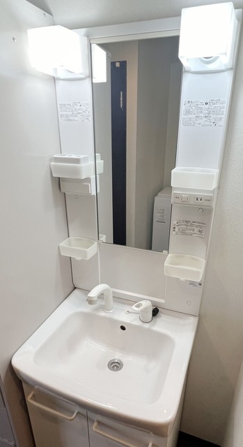 洗面設備　同仕様