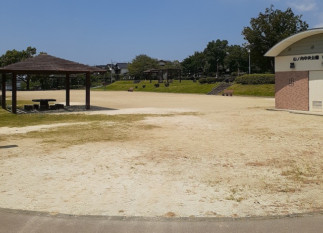 公園　山ノ内中央公園（公園）まで350m
