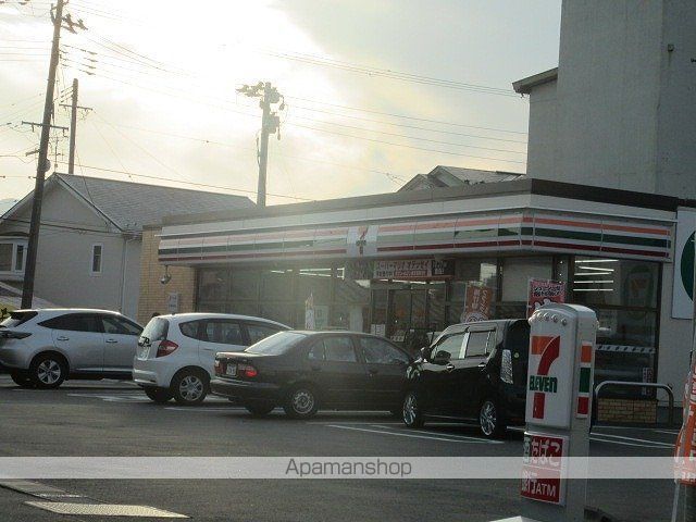 コンビニ　セブンイレブン（コンビニ）まで473m