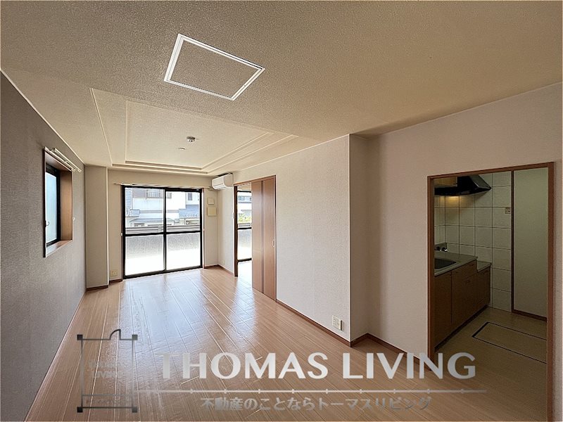 居室・リビング　日当たり良好ですよ。