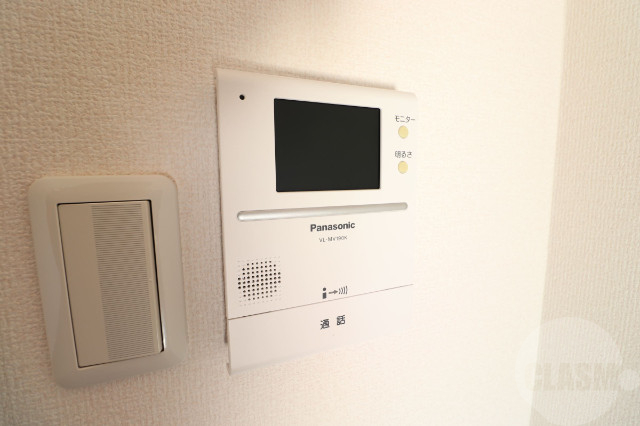 セキュリティ　モニター付きインターフォンで安心です