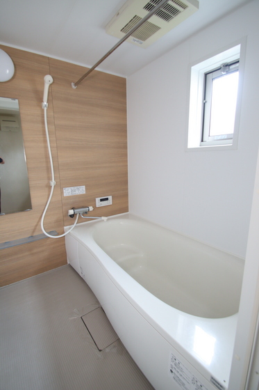 バス・シャワールーム　※他号室の写真です