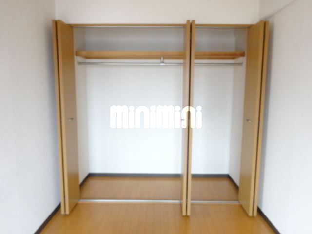 収納　クローゼット