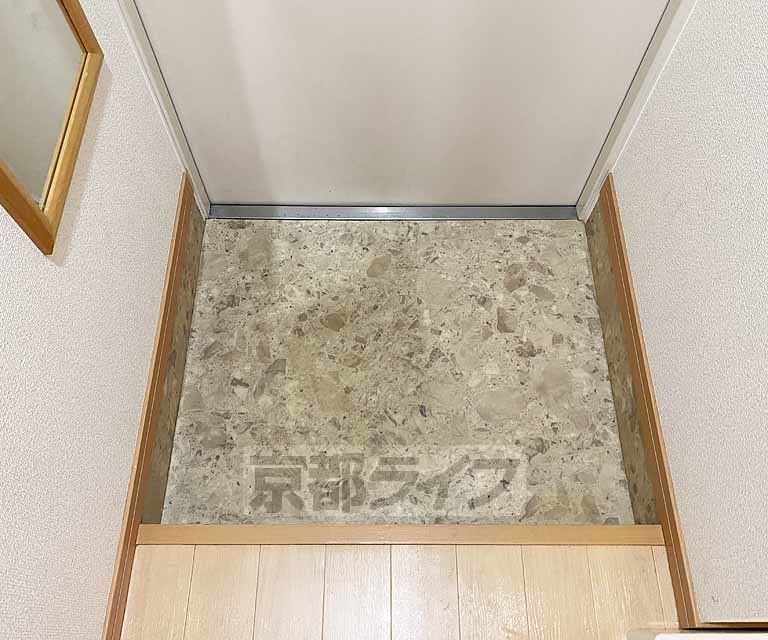 玄関　大きな段差がありません
