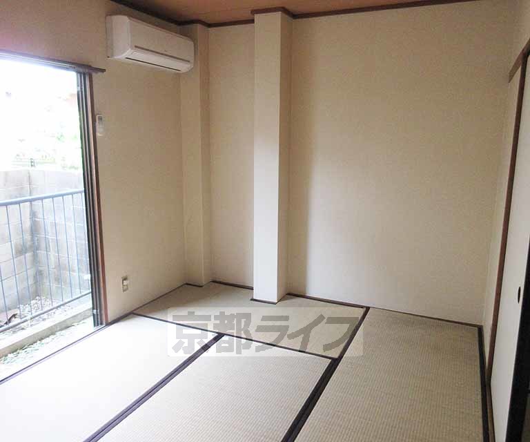 居室・リビング　広々としたお部屋です！