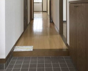 玄関　類似物件　参考画像