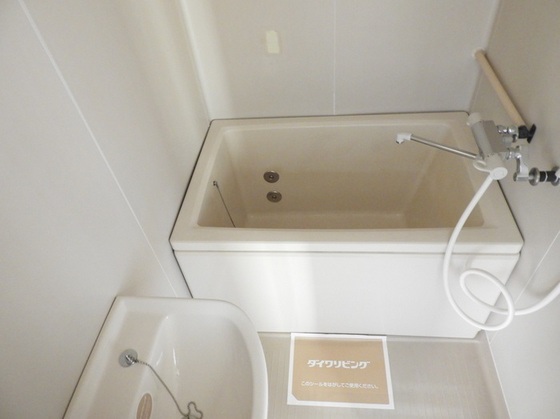 バス・シャワールーム　※他号室の写真です