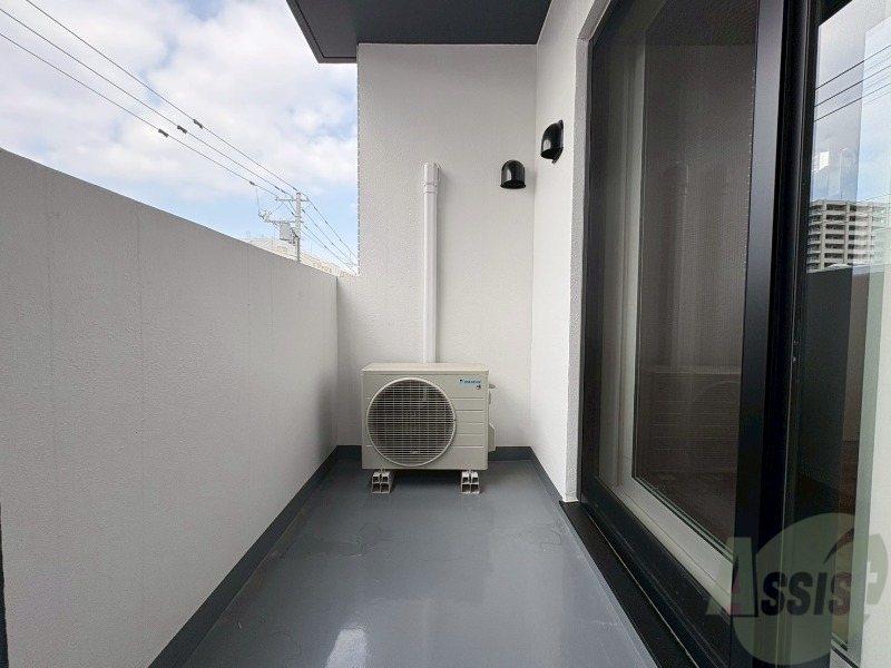 バルコニー　バルコニーです。洗濯物を干したり一息ついたりできますね！