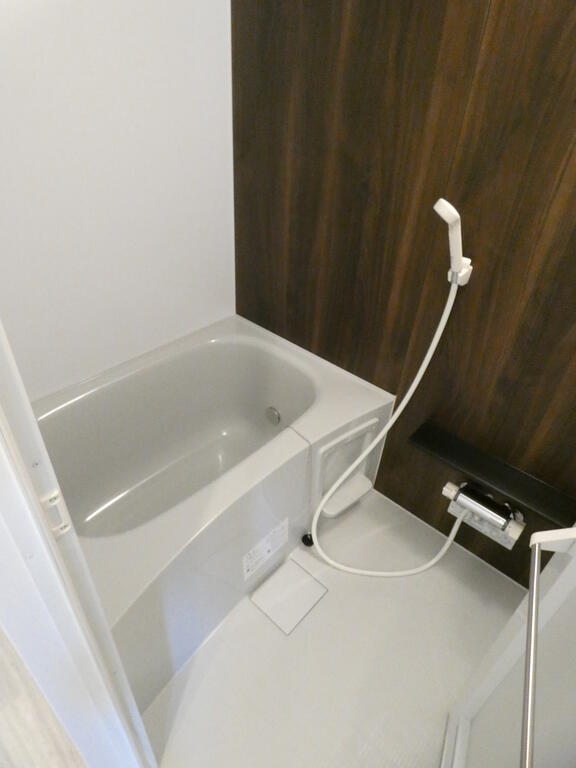 バス・シャワールーム　バス※別部屋参考写真