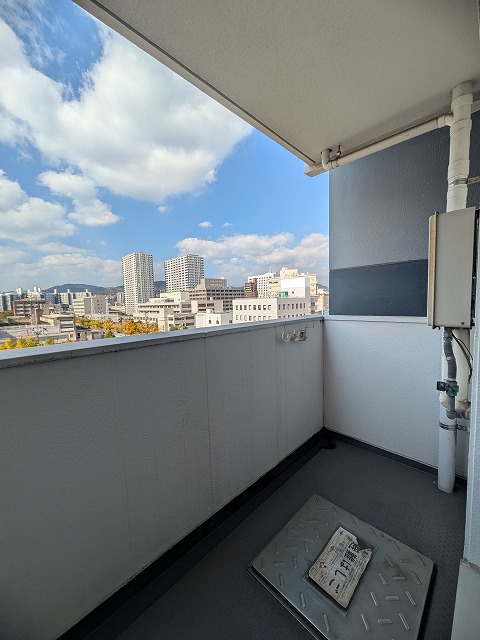 バルコニー　同物件物号室