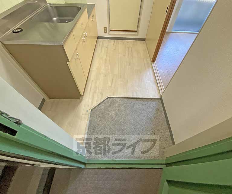 玄関　玄関です。