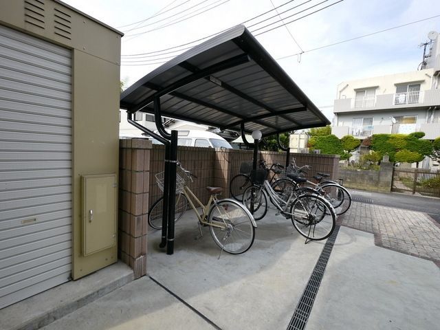 その他共有部分　★屋根付き駐輪場★