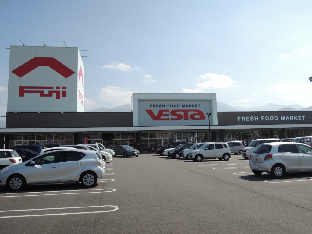 スーパー　フジ フジ新居浜駅前店（スーパー）まで480m