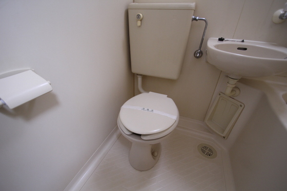 トイレ　※別号室の写真です。