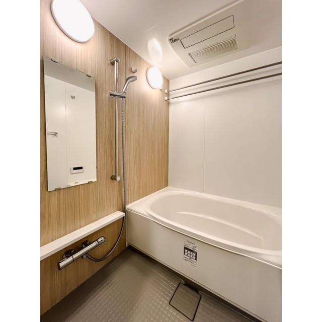 バス・シャワールーム　※写真は同タイプ住戸です。