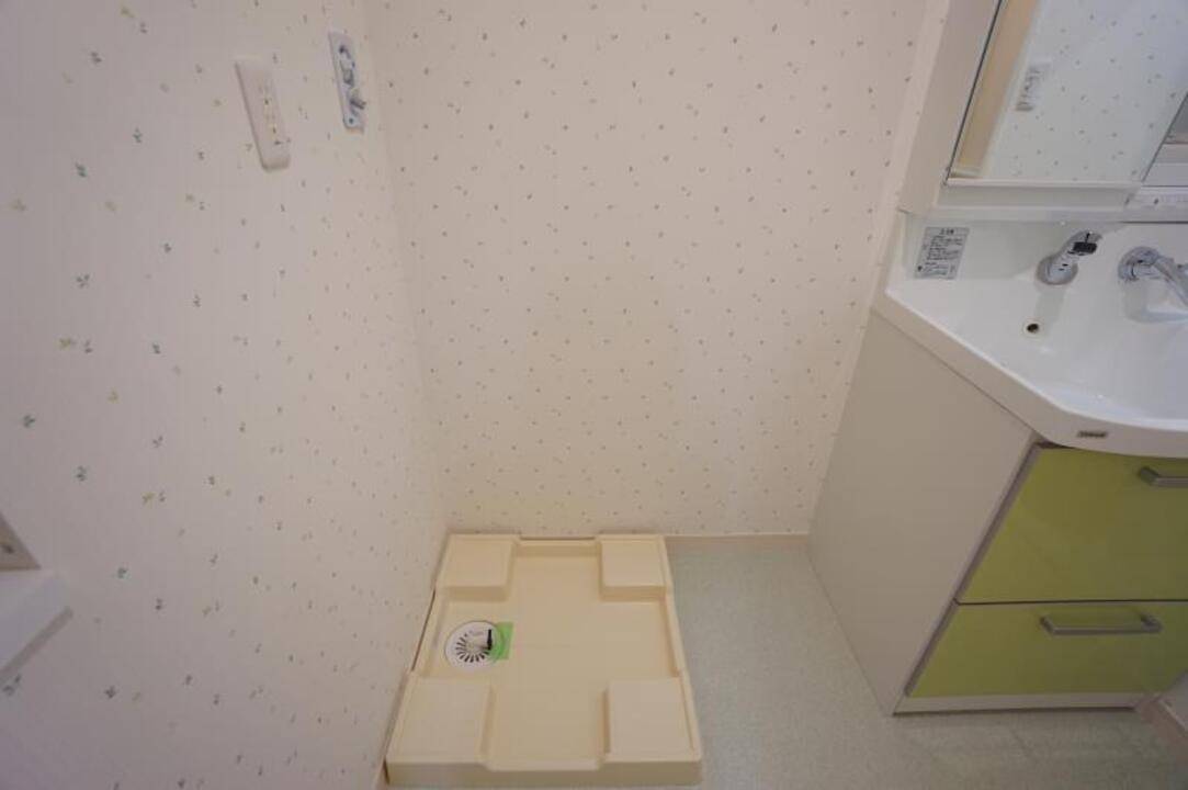 洗面設備　洗濯機置場