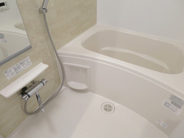 バス・シャワールーム　★追い炊き機能付きバスタブ★