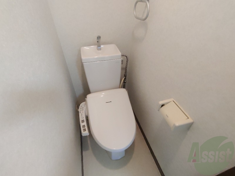 トイレ　トイレは清潔感があり安心して使用できそうです。