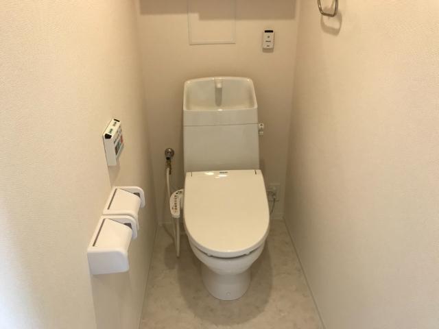トイレ　シャワー付トイレ