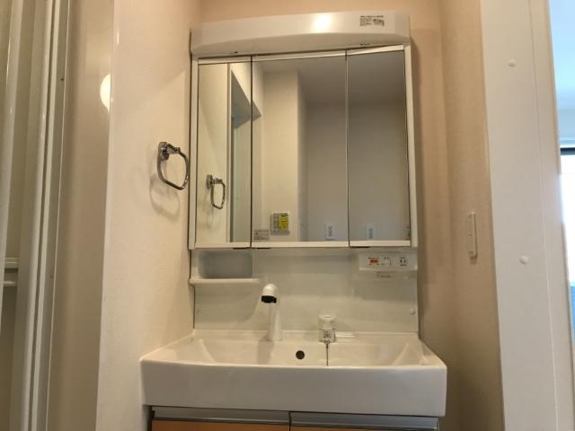 洗面設備　洗髪洗面化粧台