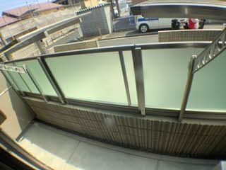 庭　プライバシーを守りつつ洗濯物を干すことが出来ます。