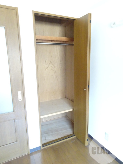 収納　洋室収納