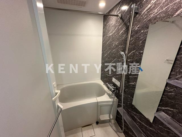 バス・シャワールーム　お風呂で日々の疲れを落としましょう