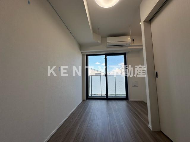 居室・リビング　ゆったり過ごせる居間です