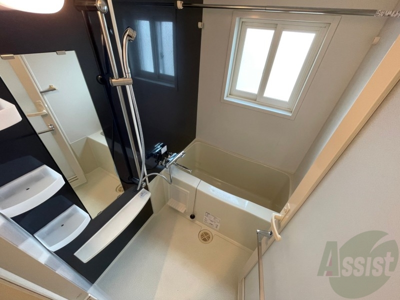 バス・シャワールーム　お風呂です。ゆっくりお風呂につかるのも体に良いですね～