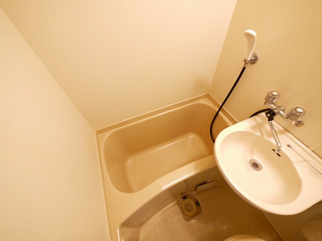 バス・シャワールーム　きれいなお風呂です