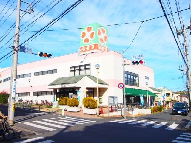 スーパー　ライフ石神井台店（スーパー）まで654m