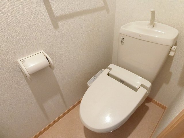 トイレ　コンパクトで使いやすいトイレです