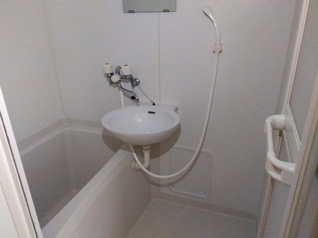 バス・シャワールーム　きれいなお風呂です