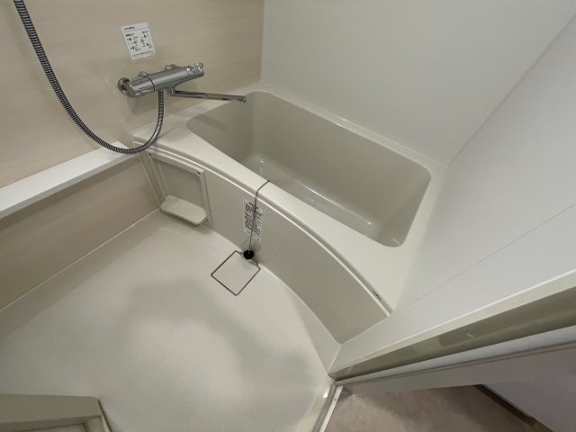 バス・シャワールーム　別部屋参考写真