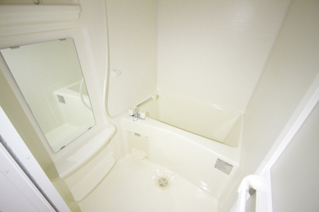 バス・シャワールーム　※別室の参考写真です