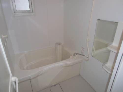 バス・シャワールーム　バスルーム