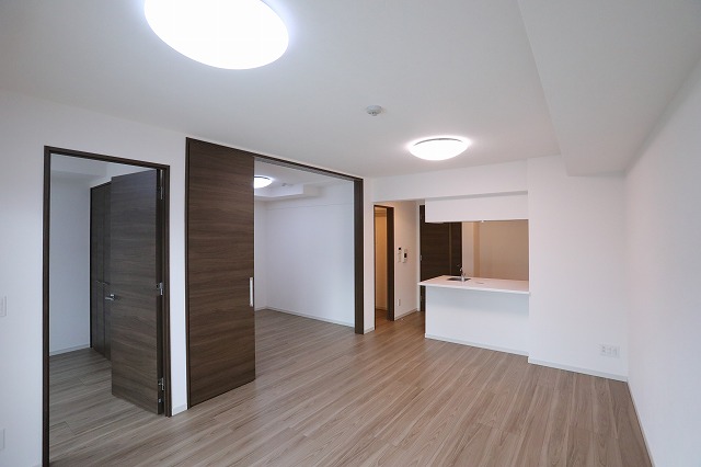 居室・リビング　内観