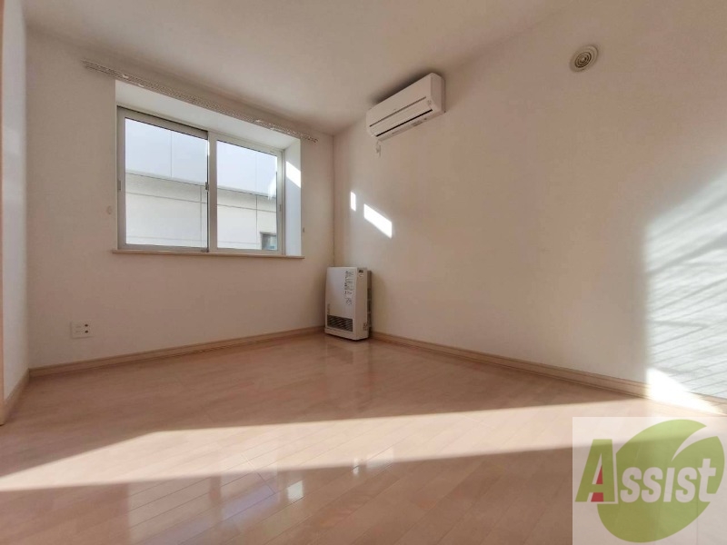 居室・リビング　広くてきれいなリビングです！快適に過ごせそうですね。