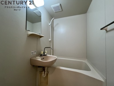 バス・シャワールーム　シンプルな機能的なユニットバスです！