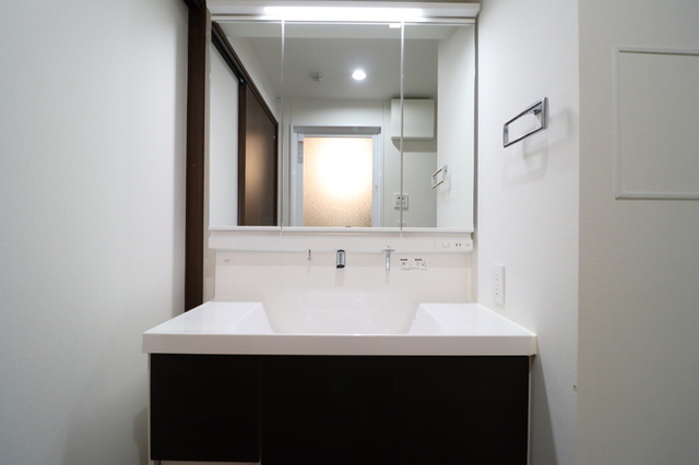 洗面設備　洗髪洗面化粧台