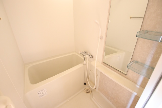 バス・シャワールーム　※別室の参考写真の為、現況優先です。