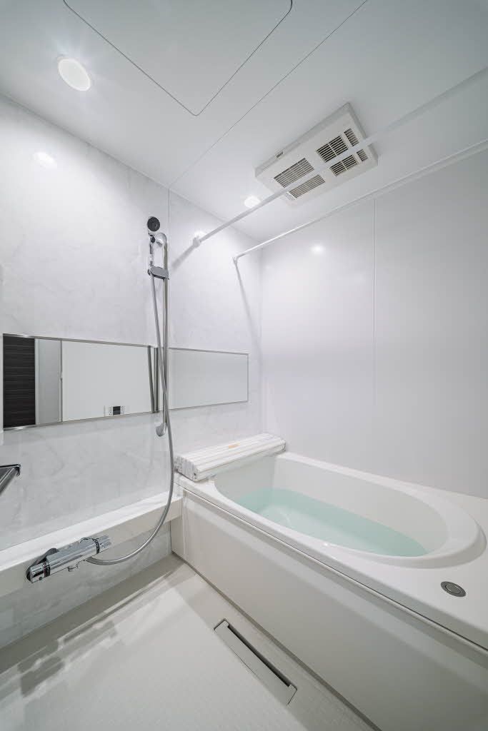 バス・シャワールーム　バスルーム