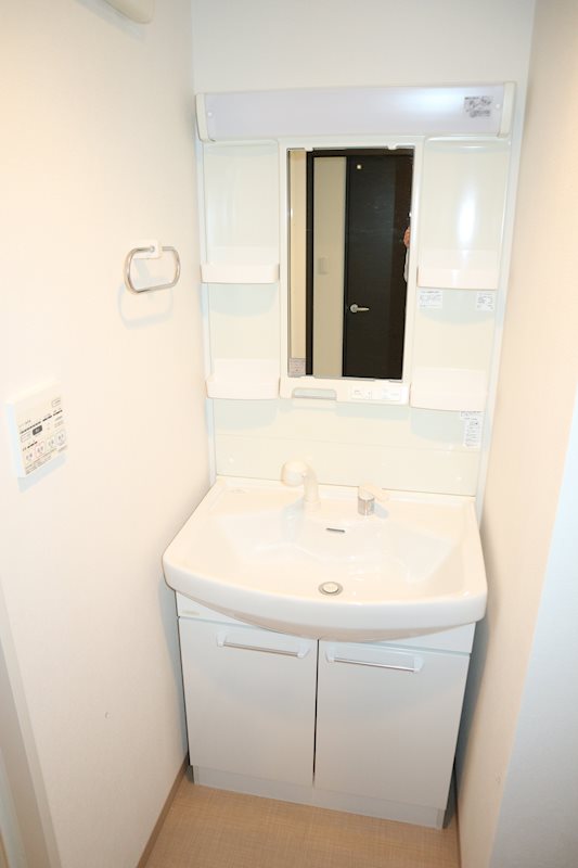 洗面設備　洗髪洗面化粧台