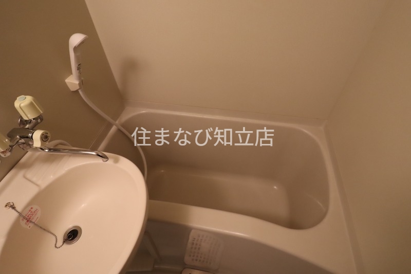 バス・シャワールーム　同型別部屋写真