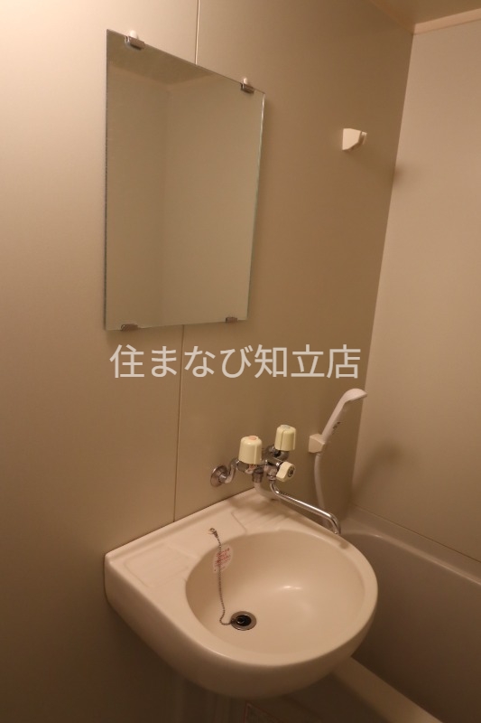 洗面設備　同型別部屋写真