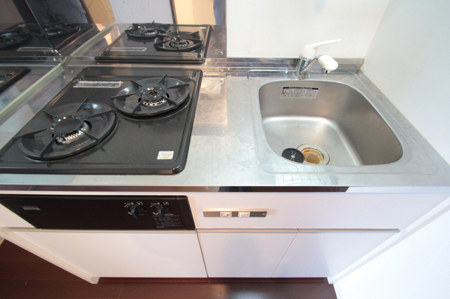 キッチン　※別部屋の参考写真です