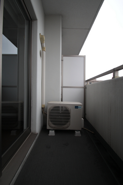 バルコニー　※別部屋の参考写真です